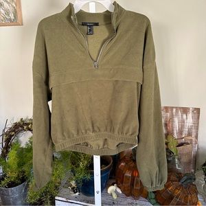 Green cropped sweatshirt